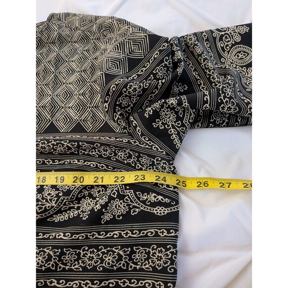 Chico's Tunic Womes XL/3 Paisley Black Tan Floral V-Neck Blouse Top Boho Flowy - Picture 11 of 12